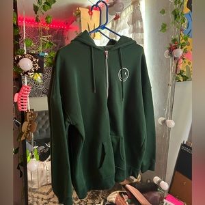 cute oversized zip up hoodie!